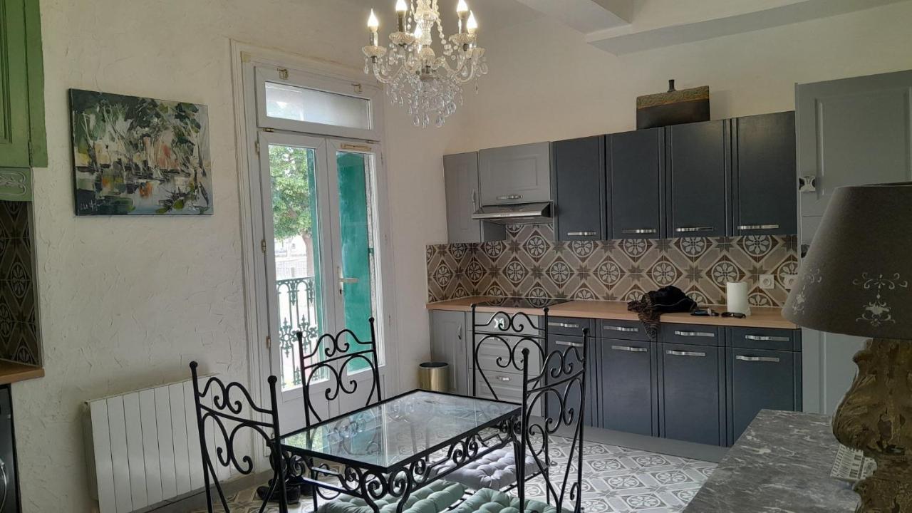 Appartement Authentique Au Bord Du Fleuve Herault Agde Esterno foto